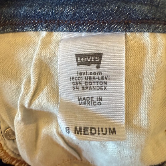 Levi’s low boot cut 545 Jeans - Picture 4 of 4